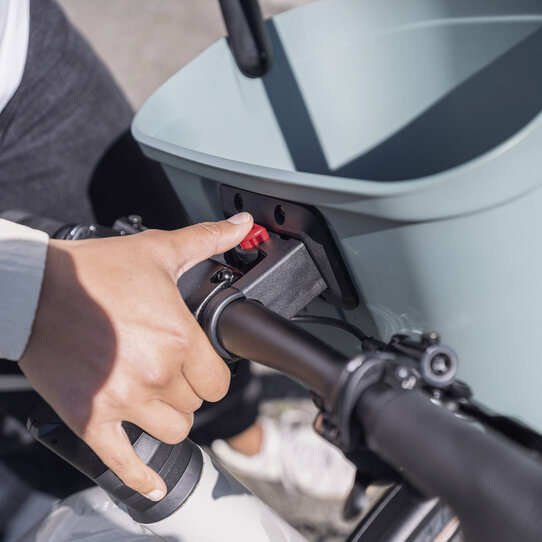 Mio Basket, Solider Kunststoffkorb für Lenker Adapter mit höhenverstellbarer Adapterplatte