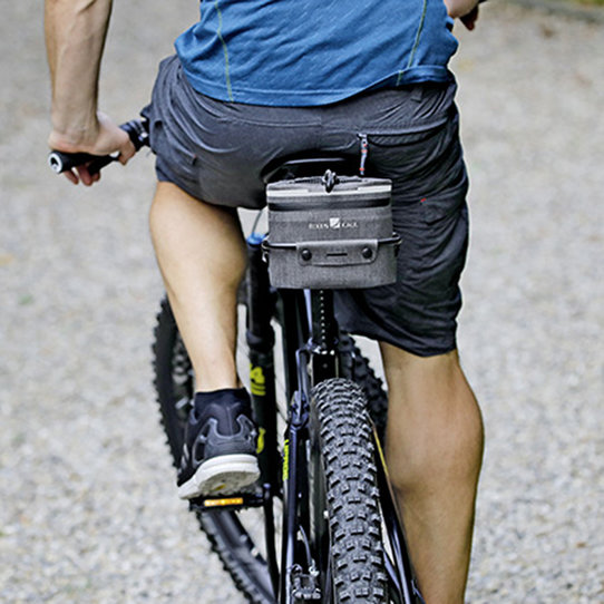 Contour Waterproof, weather resistant bag – for fixation on seatpost